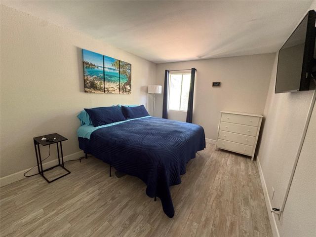 553 Demarett DR, Point Venture, TX 78645