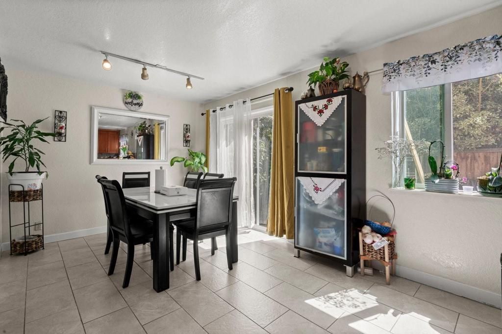 Image 11 of property listing at 3851 Blackford Avenue, San Jose, CA 95117