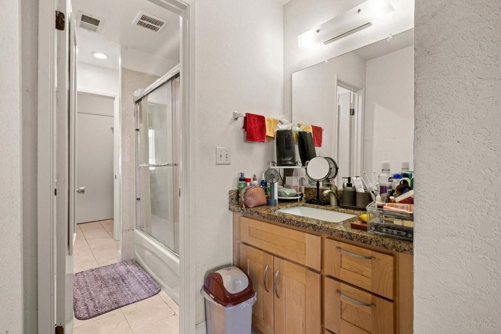 Image 36 of property listing at 3851 Blackford Avenue, San Jose, CA 95117