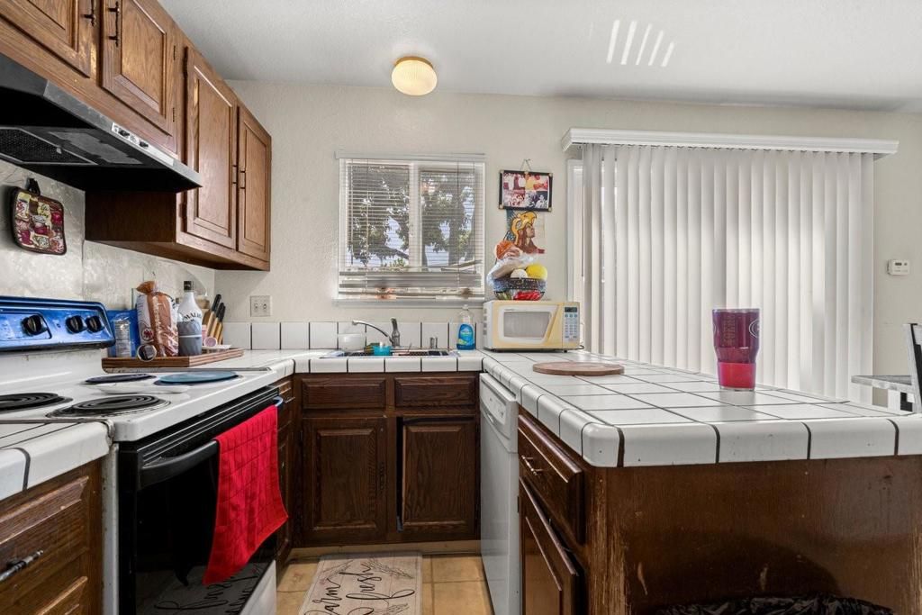 Image 45 of property listing at 3851 Blackford Avenue, San Jose, CA 95117