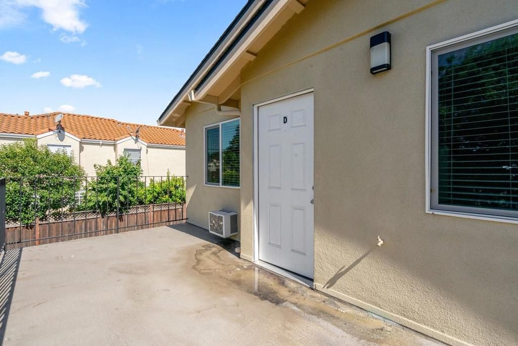 Image 54 of property listing at 3851 Blackford Avenue, San Jose, CA 95117