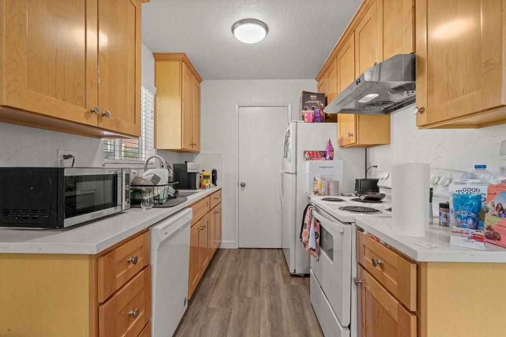 Image 58 of property listing at 3851 Blackford Avenue, San Jose, CA 95117