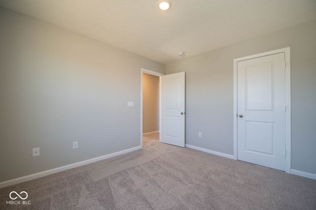 211 Springfield Crossing, Greenfield, IN 46140
