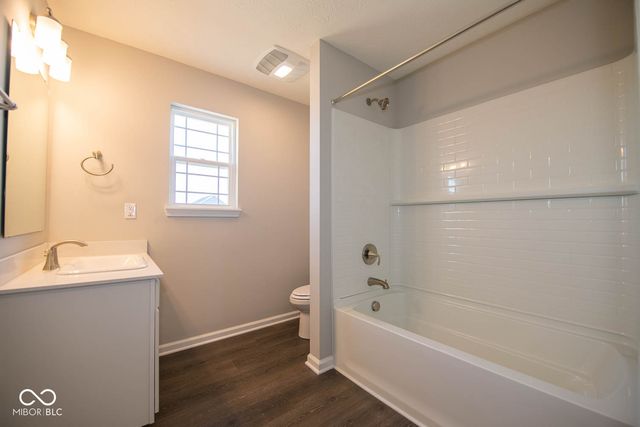 211 Springfield Crossing, Greenfield, IN 46140