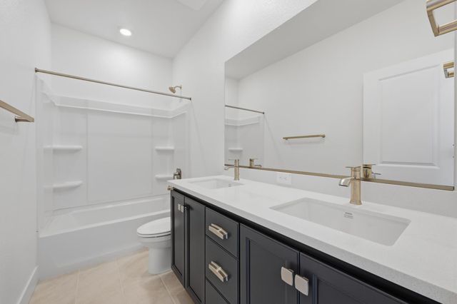 7064 Carbone Dr, Roseville, CA 95747