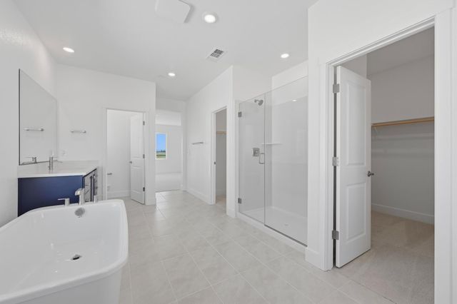 7064 Carbone Dr, Roseville, CA 95747