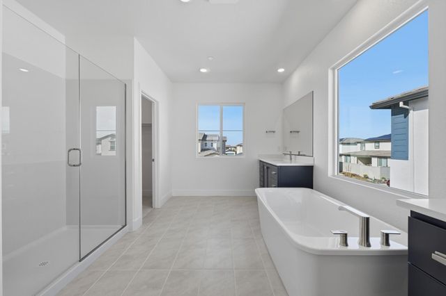 7064 Carbone Dr, Roseville, CA 95747