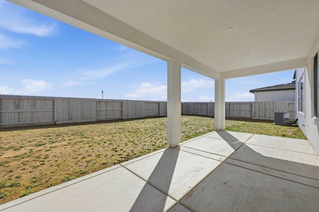 7064 Carbone Dr, Roseville, CA 95747