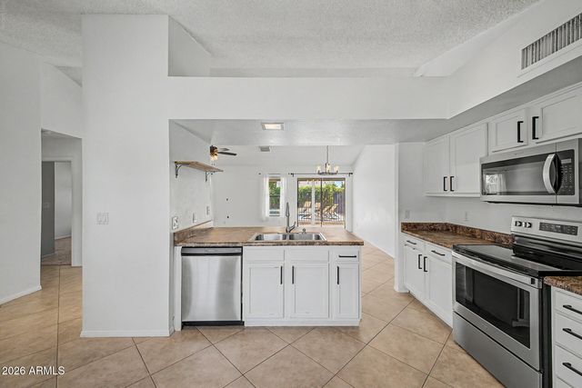 1301 E TARO Lane, Phoenix, AZ 85024
