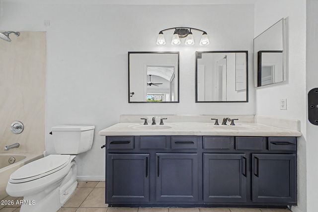 1301 E TARO Lane, Phoenix, AZ 85024