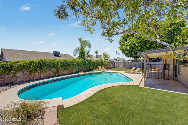 1301 E TARO Lane, Phoenix, AZ 85024
