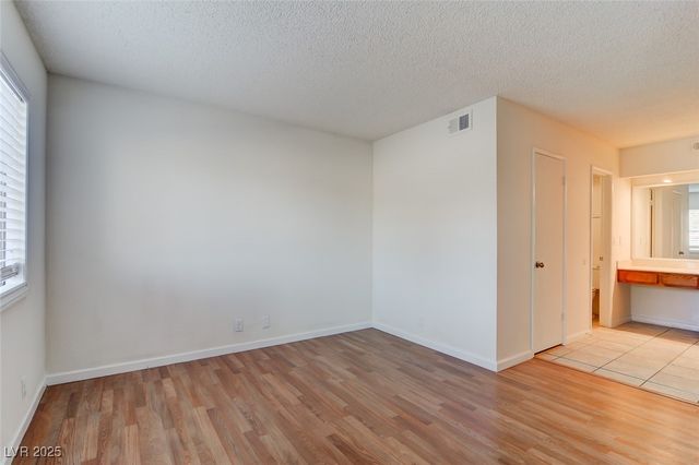 1701 East Katie Avenue 95, Las Vegas, NV 89119