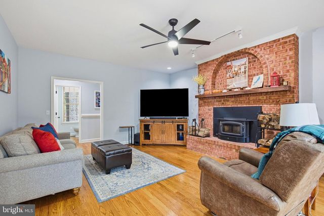 204 WESTOVER PKWY, Locust Grove, VA 22508