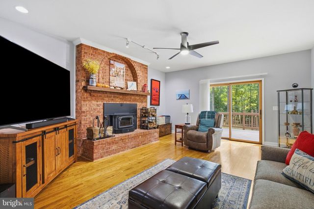 204 WESTOVER PKWY, Locust Grove, VA 22508