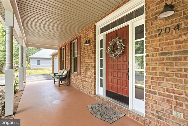 204 WESTOVER PKWY, Locust Grove, VA 22508