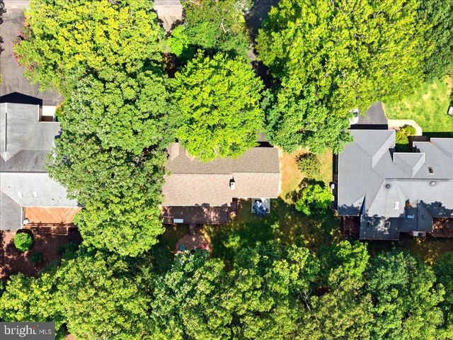 204 WESTOVER PKWY, Locust Grove, VA 22508