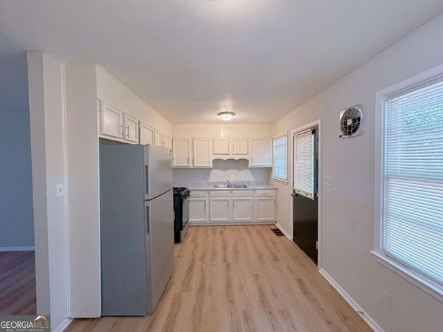 634 Currie Drive, Forest Park, GA 30297