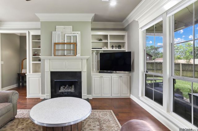 5826 Nature Trail Dr, Baton Rouge, LA 70817