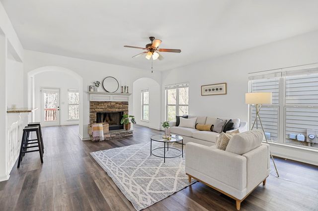 30 Camden Circle, Newnan, GA 30265