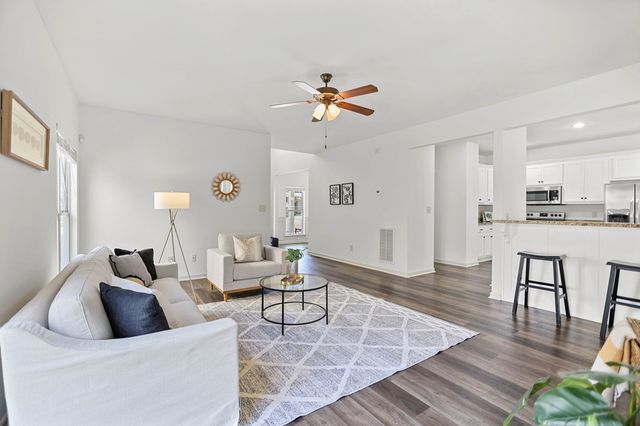 30 Camden Circle, Newnan, GA 30265