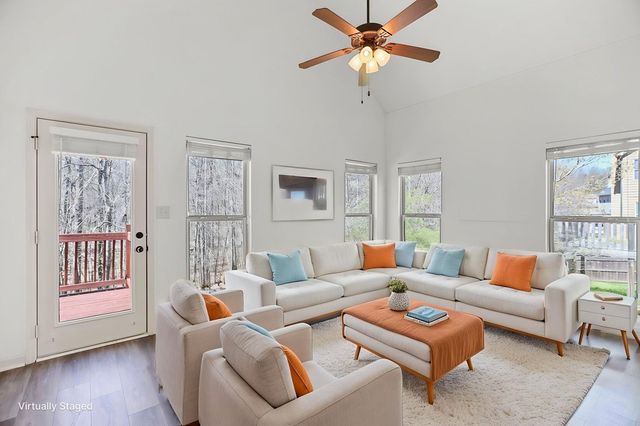 30 Camden Circle, Newnan, GA 30265