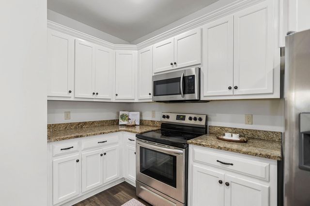 30 Camden Circle, Newnan, GA 30265