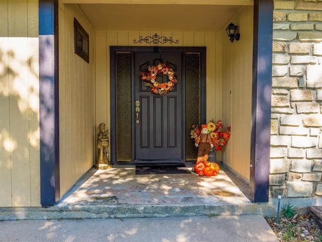 252 Meadowlakes DR, Meadowlakes, TX 78654