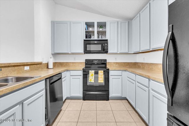 2200 MARSH HAWK Lane 410, Fleming Island, FL 32003