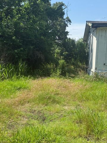 2324 CR 44550 Road, Paris, TX 75462
