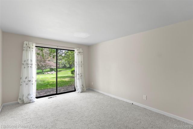 7103 Pebble Park Drive, West Bloomfield Charter Township, MI 48322