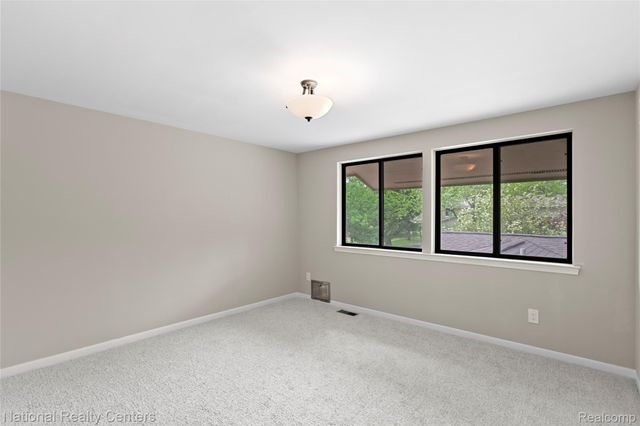 7103 Pebble Park Drive, West Bloomfield Charter Township, MI 48322