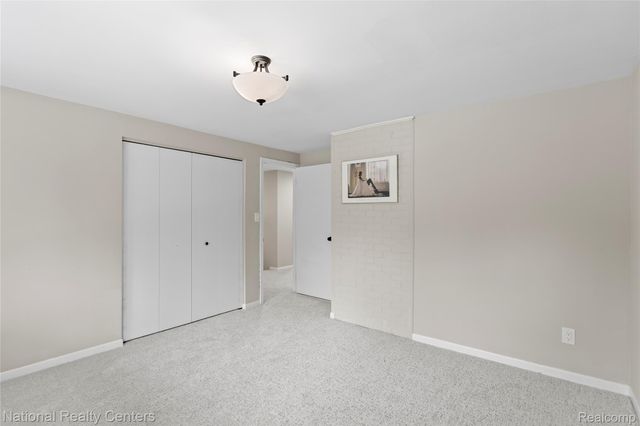 7103 Pebble Park Drive, West Bloomfield Charter Township, MI 48322