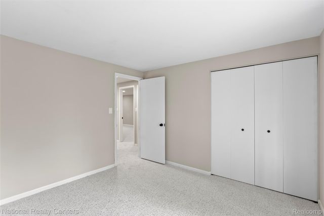7103 Pebble Park Drive, West Bloomfield Charter Township, MI 48322