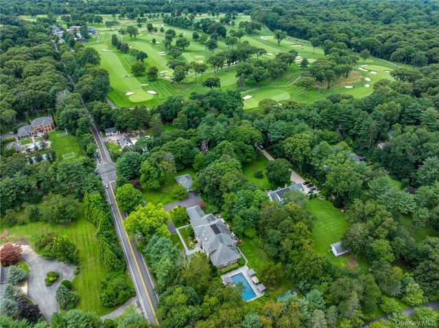 898 Chicken Valley Road, Matinecock, NY 11560