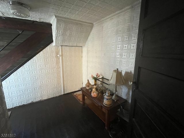232 Oliver St, Newark City, NJ 07105