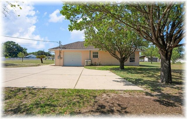 8740 SE 61 AVENUE, Ocala, FL 34472