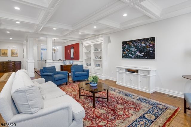 5 Green Way, New Providence Boro, NJ 07974