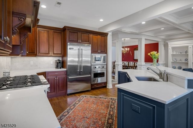 5 Green Way, New Providence Boro, NJ 07974