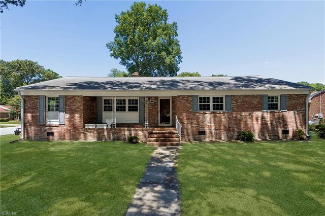 1667 Neptune DR, Hampton, VA 23669