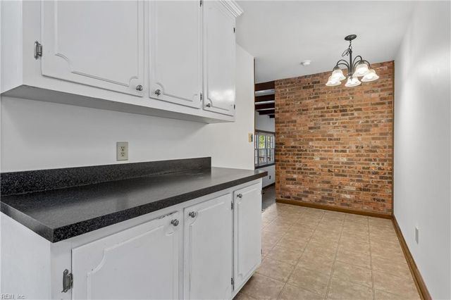 1667 Neptune DR, Hampton, VA 23669