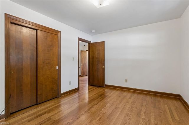 1667 Neptune DR, Hampton, VA 23669