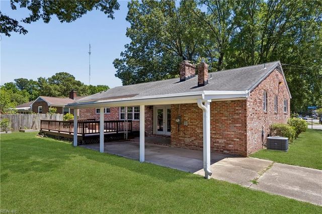 1667 Neptune DR, Hampton, VA 23669