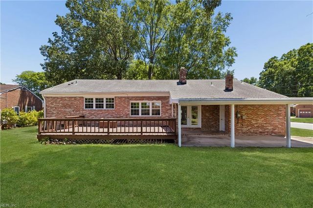 1667 Neptune DR, Hampton, VA 23669