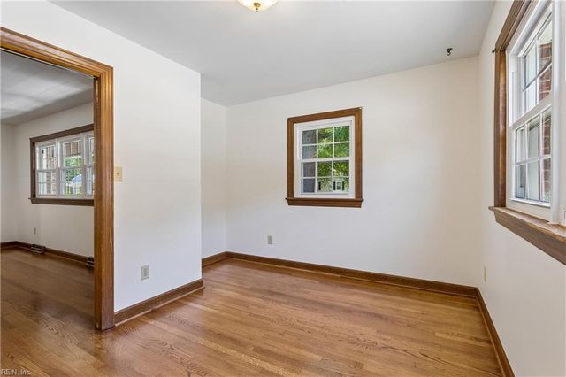 1667 Neptune DR, Hampton, VA 23669