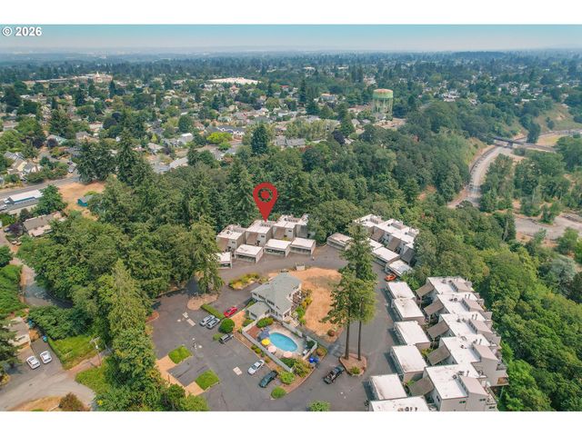 7577 N EDGEWATER Ave, Portland, OR 97203