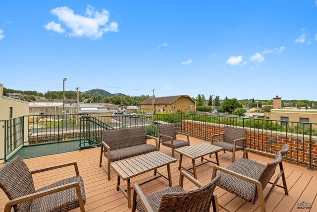 619 MT RUSHMORE RD, Custer, SD 57730