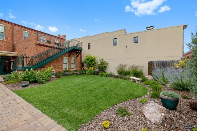 619 MT RUSHMORE RD, Custer, SD 57730