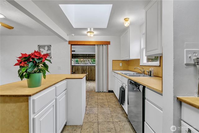 4812 S 172nd Place, Seatac, WA 98188