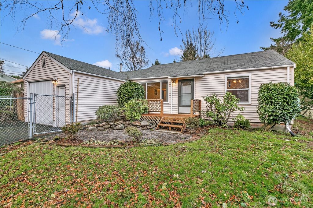 4812 S 172nd Place, Seatac, WA 98188
