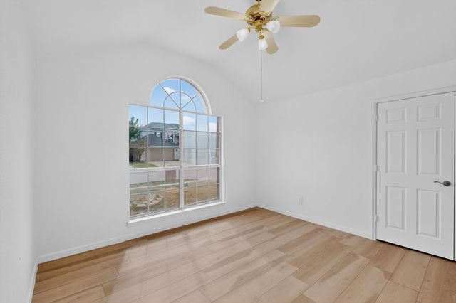 5203 Alta Vista Lane, Arlington, TX 76017